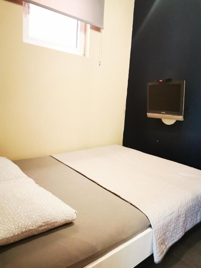 Nest Hotel Belgrade Luaran gambar