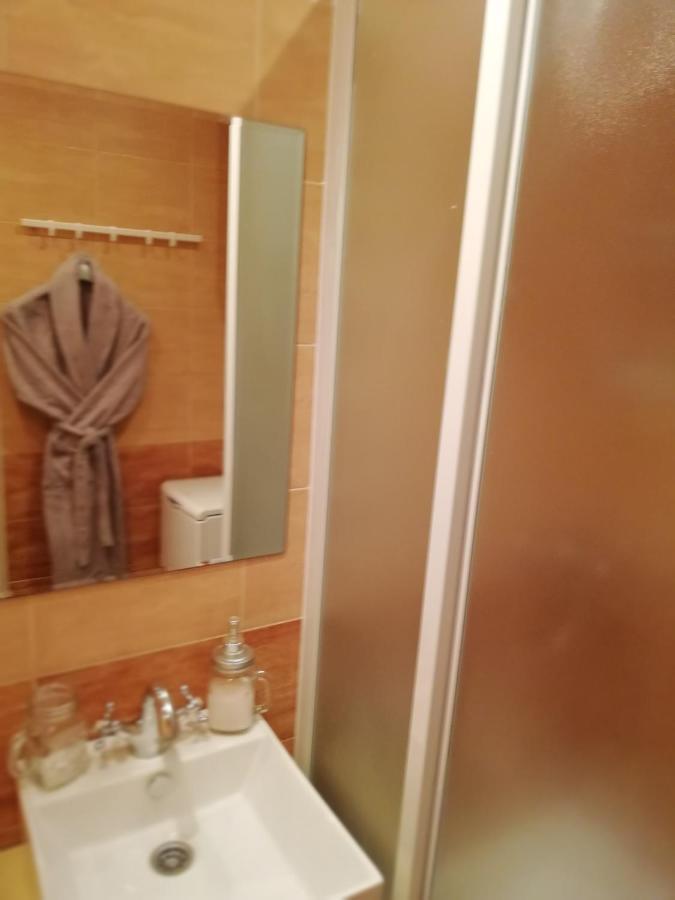 Nest Hotel Belgrade Luaran gambar