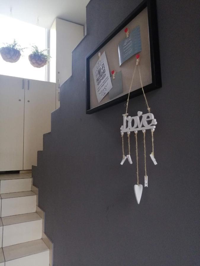 Nest Hotel Belgrade Luaran gambar