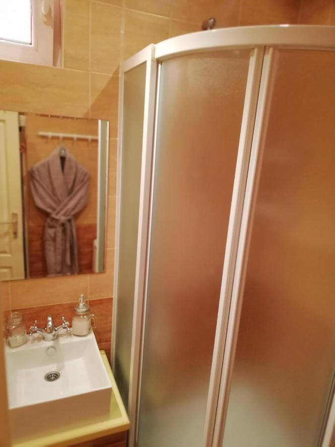 Nest Hotel Belgrade Luaran gambar