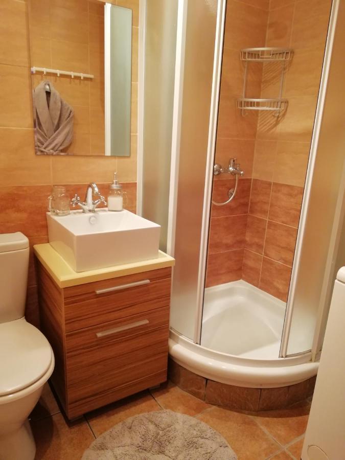 Nest Hotel Belgrade Luaran gambar